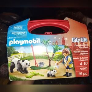 Playmobil 70105 City Life Panda Caretaker